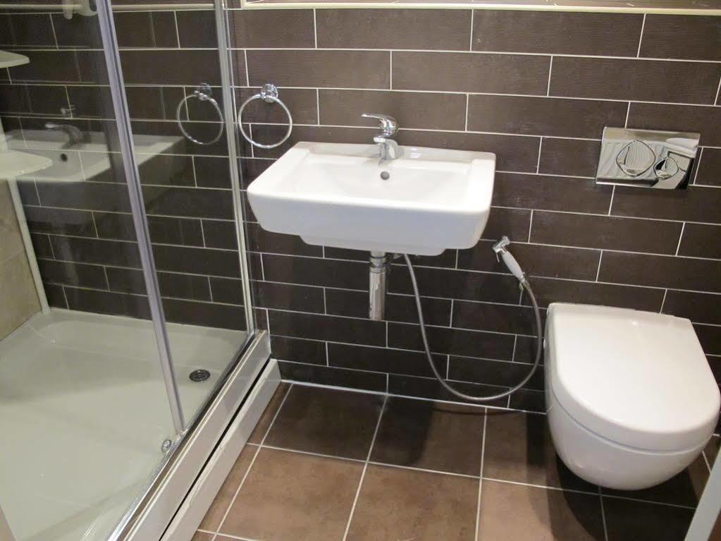 Churchill Two Bedroom Apartments With Free Parking And The Minster View 요크 외부 사진